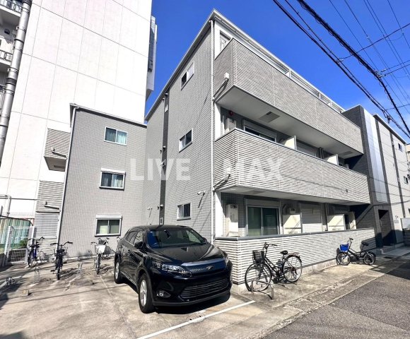 神戸市兵庫区下沢通のマンションの建物外観