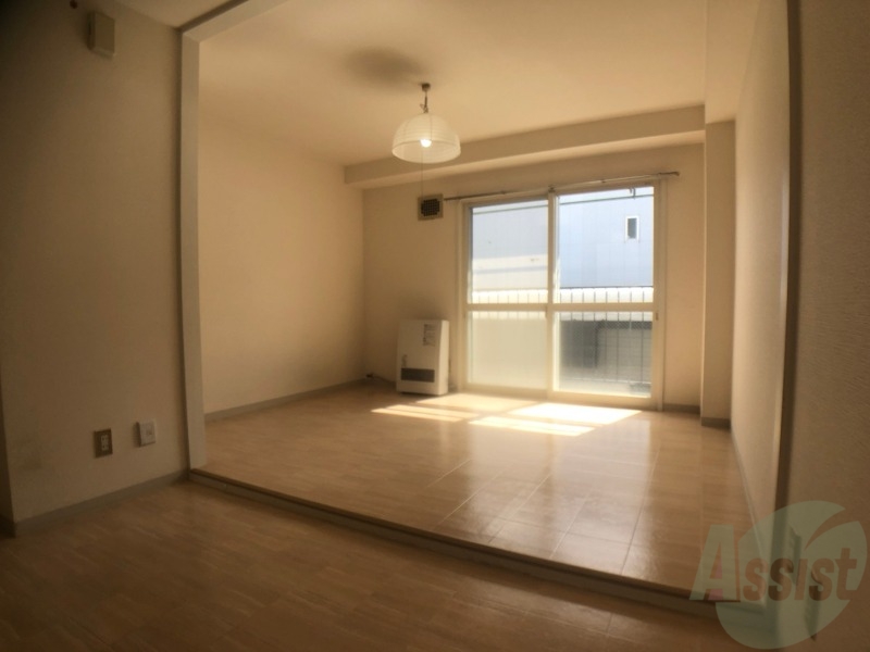 居室・リビング　広くてキレイなお部屋が広がっていて、充実した生活が送れそう。