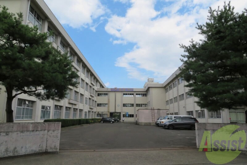 【仙台市太白区青山のアパートの中学校】