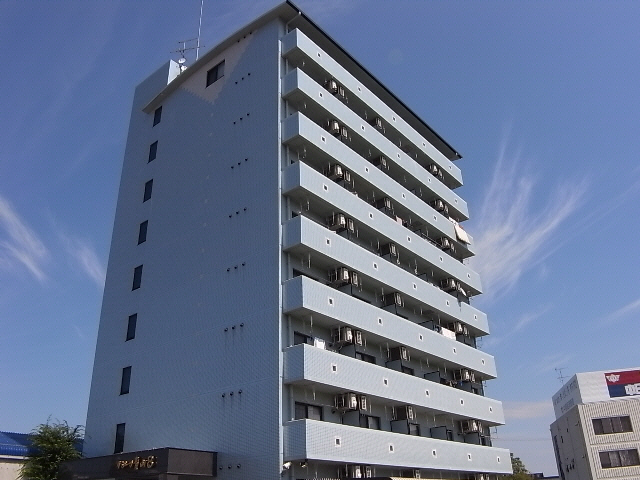 羽島市舟橋町本町のマンションの建物外観