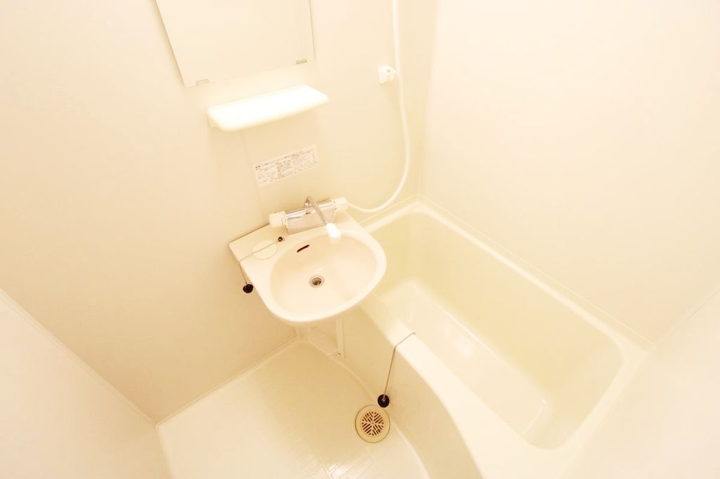 バス・シャワールーム　★駐輪場完備★