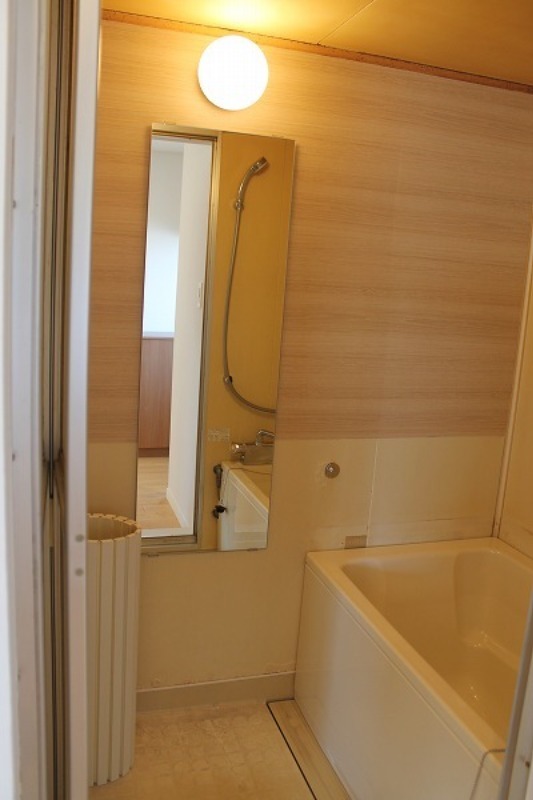 バス・シャワールーム　図面と現状に相違がある場合には現状を優先