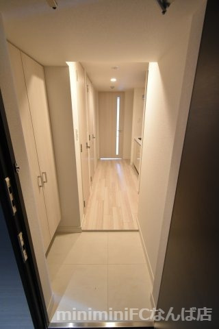 【S-RESIDENCE日本橋Qualierの玄関】