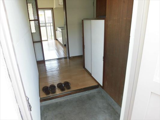 玄関　現況優先