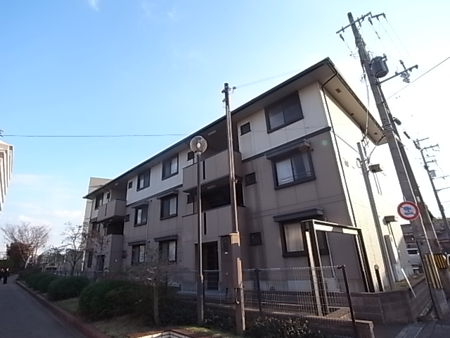 マルニハイツの建物外観