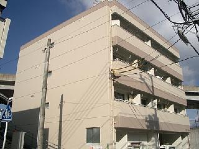 広島市東区牛田新町のマンションの建物外観