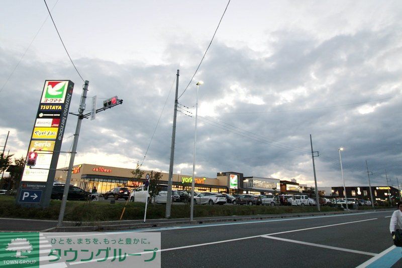 【さいたま市見沼区堀崎町のアパートのショッピングセンター】