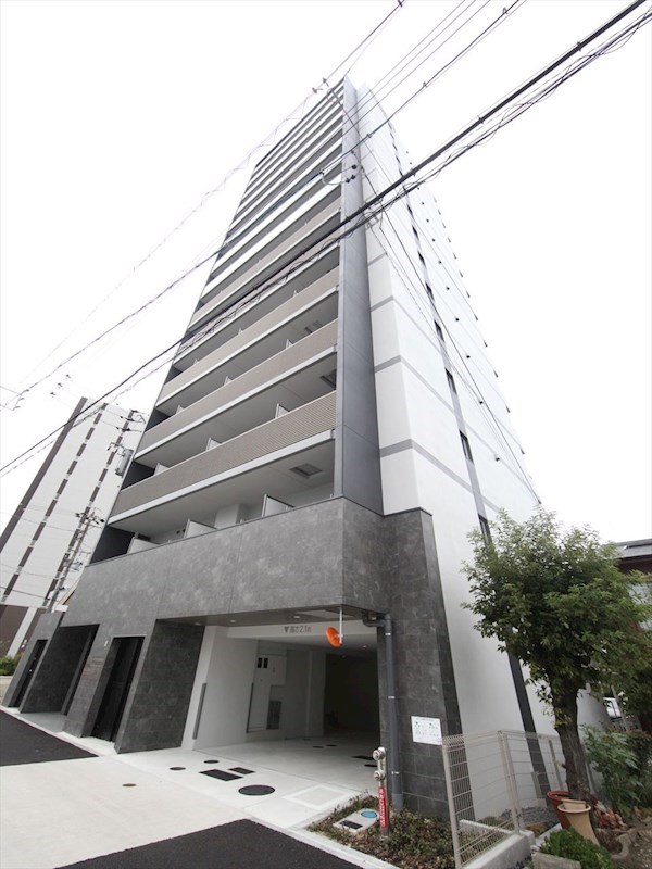 名古屋市西区枇杷島のマンションの建物外観