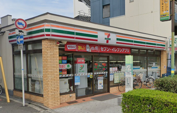 コンビニ　セブン-イレブン 大阪西田辺駅東店（コンビニ）まで902m