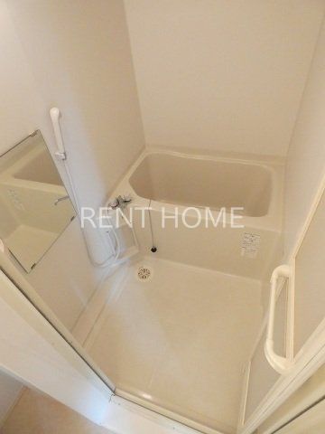 バス・シャワールーム　浴室乾燥機付いてます