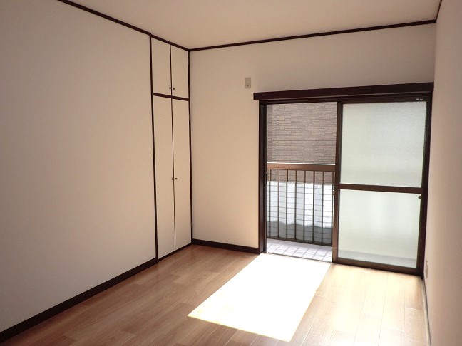 居室・リビング　洋室６帖　収納あり