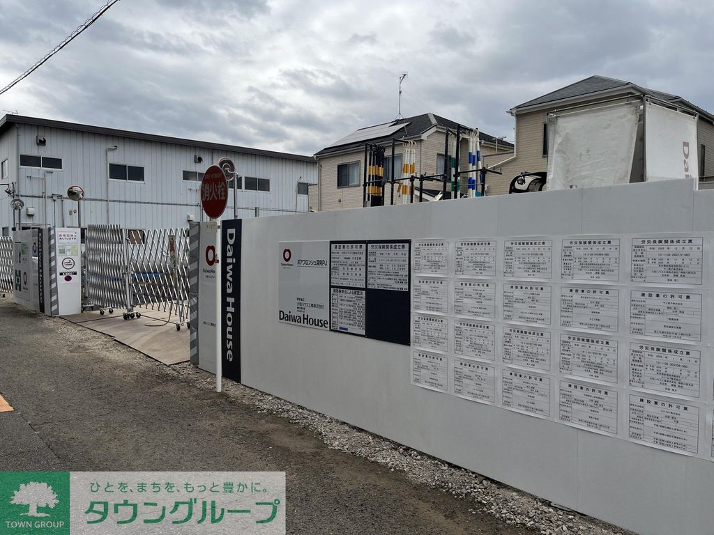 ロビー　駐車場