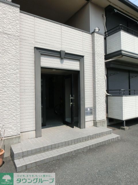 エントランス　お問合せはタウンハウジングまで！※現地待合わせ相談可能