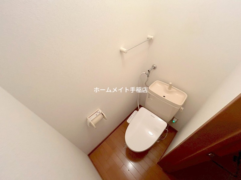トイレ　温水洗浄暖房便座です！