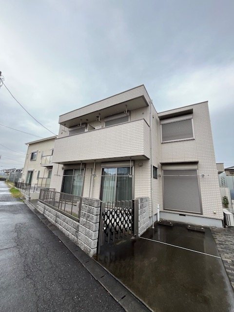 建物外観　京王片倉駅から徒歩８分の物件です。