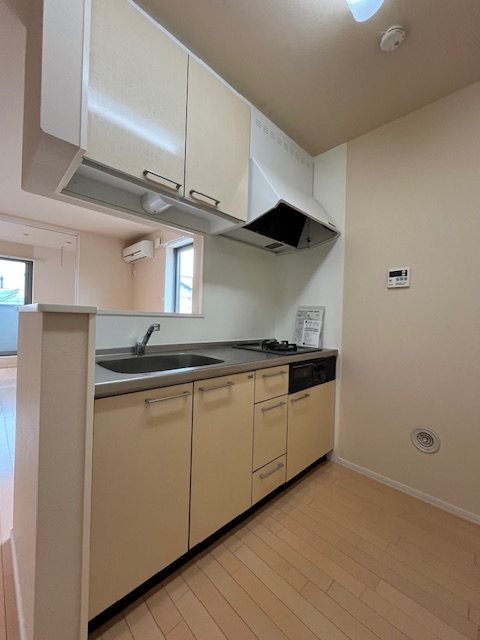 キッチン　人気のカウンターキッチンです。