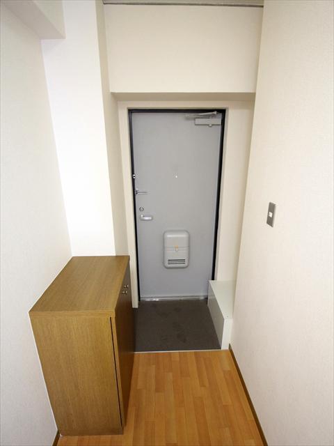 その他　松山市清水町　カローラ清水町　玄関