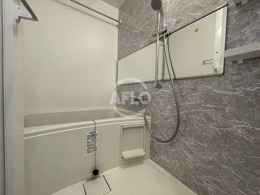 バス・シャワールーム　スプランディッド難波III　風呂