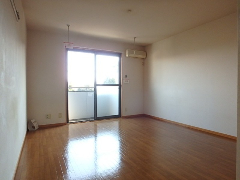 居室・リビング　図面と現状に相違がある場合には現状を優先