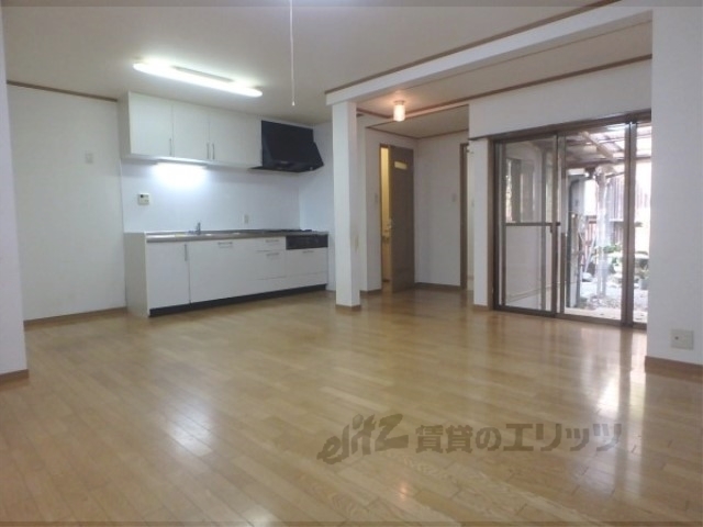 居室・リビング　リビング