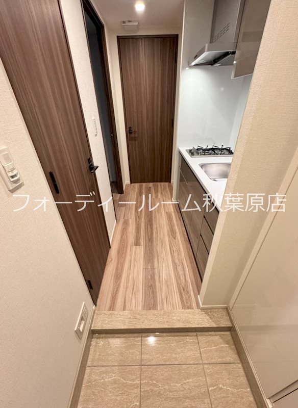 玄関　★《見学予約受付中》こちらのお部屋は仲介手数料無料です★