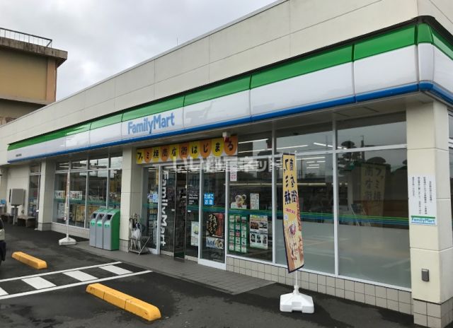 コンビニ　ファミリーマート 都城市役所前店（コンビニ）まで895m