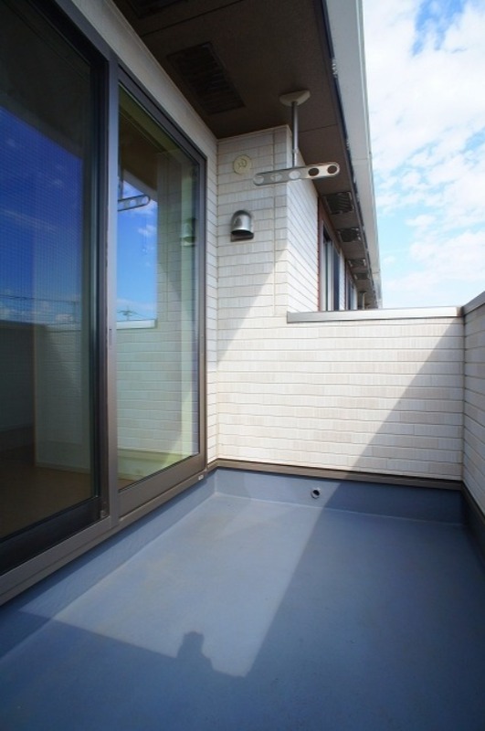 バルコニー　図面と現状に相違がある場合には現状を優先