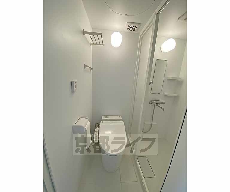 トイレ　洗浄機能付きトイレです。