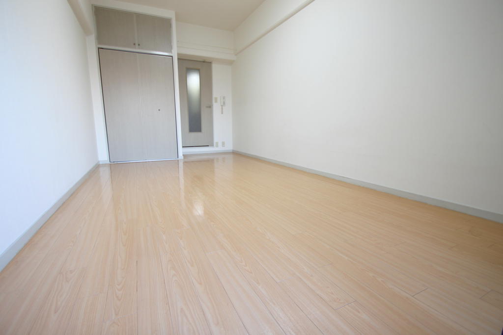 居室・リビング　室内広々です。