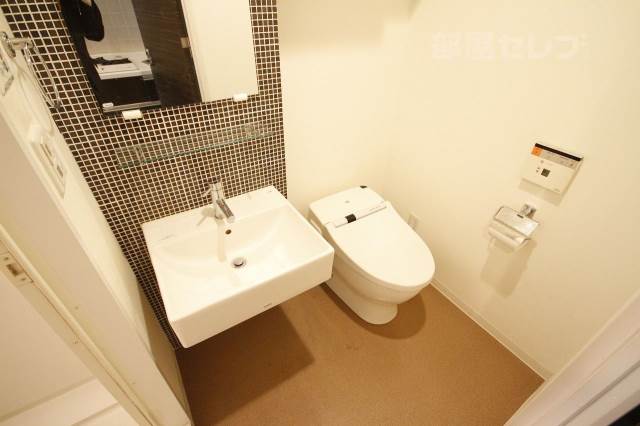 洗面設備　写真は２０４号室です