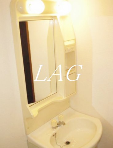 洗面設備　洗面台です。