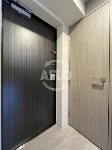 玄関　ファーストフィオーレ江坂ラディール　玄関