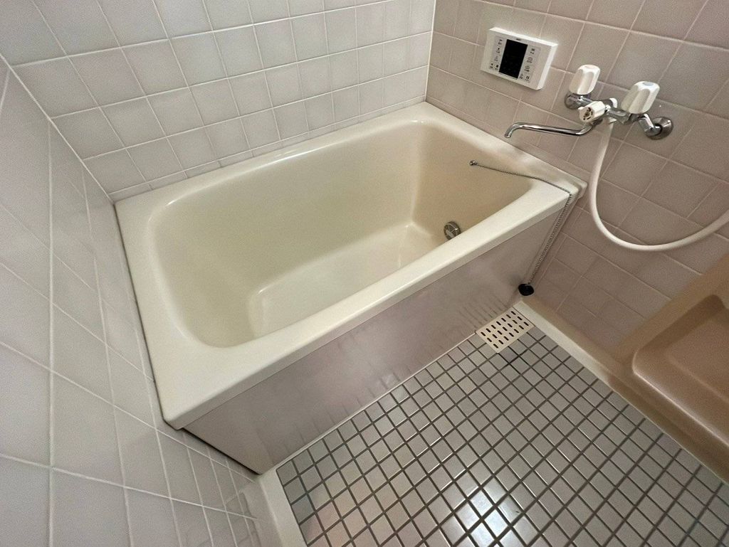 バス・シャワールーム　バス