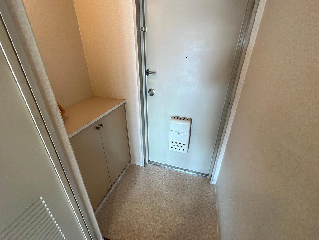 玄関　バルコニー