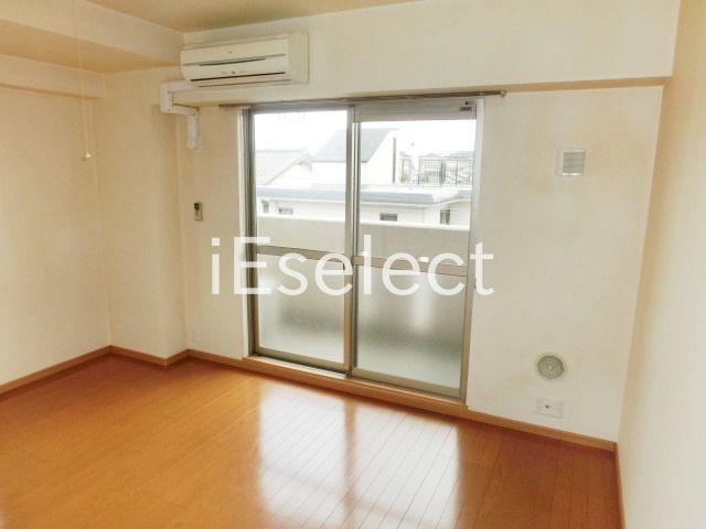 居室・リビング　日当たり良好です！