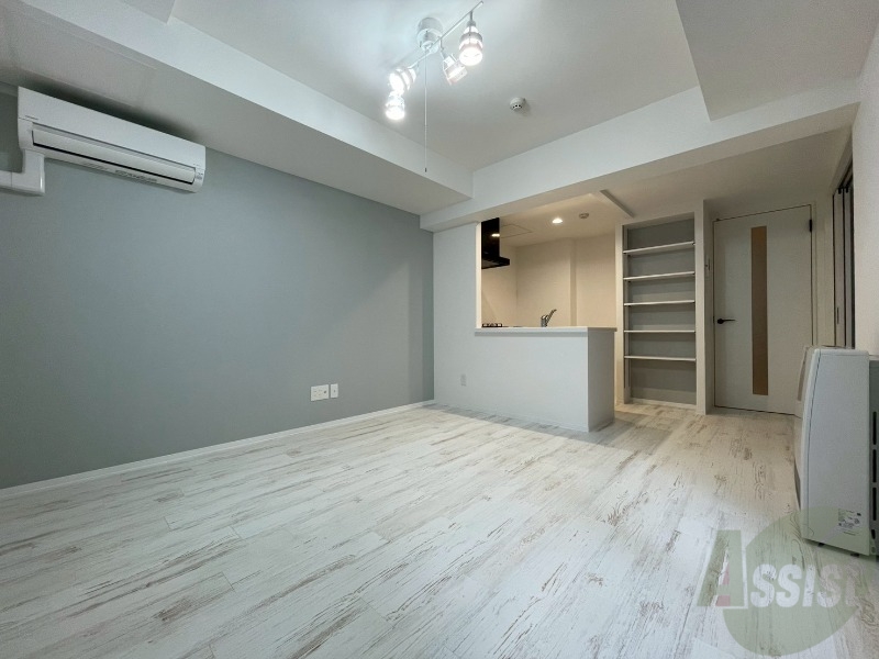 居室・リビング　エアコン付きで快適なリビングになっております！