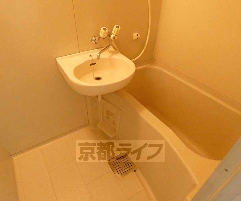 バス・シャワールーム　浴室です。