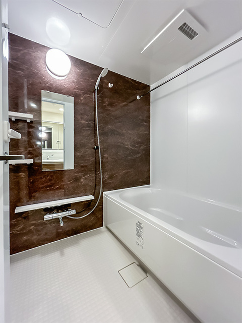 バス・シャワールーム　※写真は同タイプ住戸です。