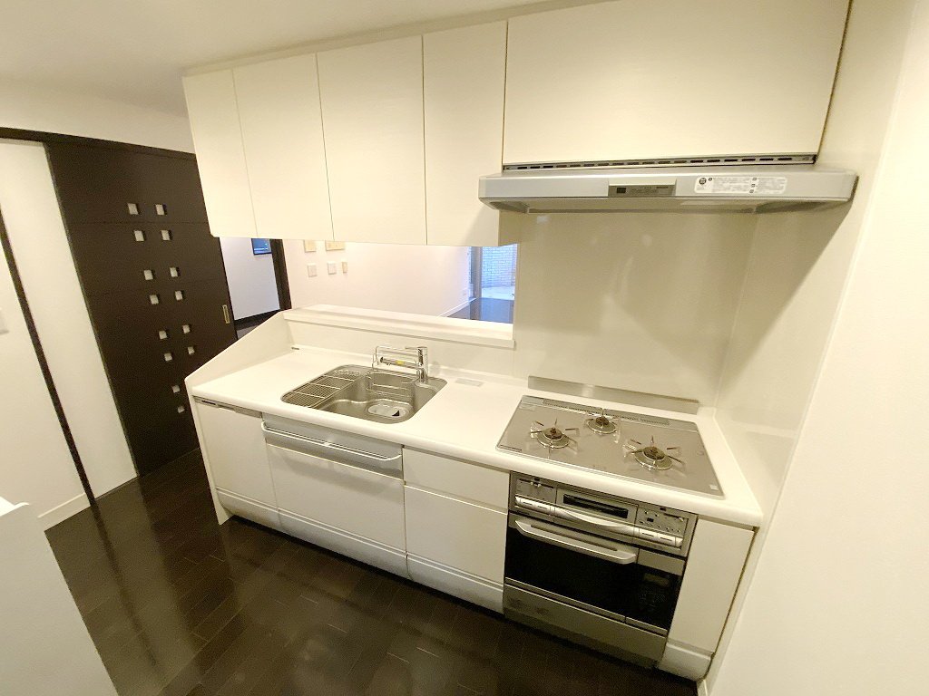 キッチン　※別部屋写真参照