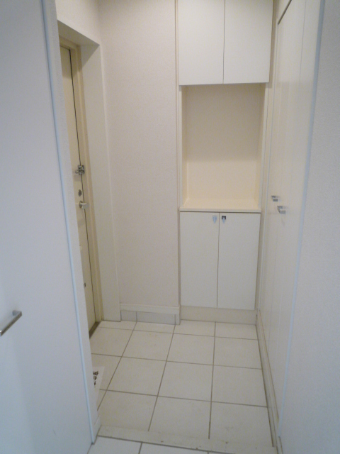 玄関　反転タイプ参照写真