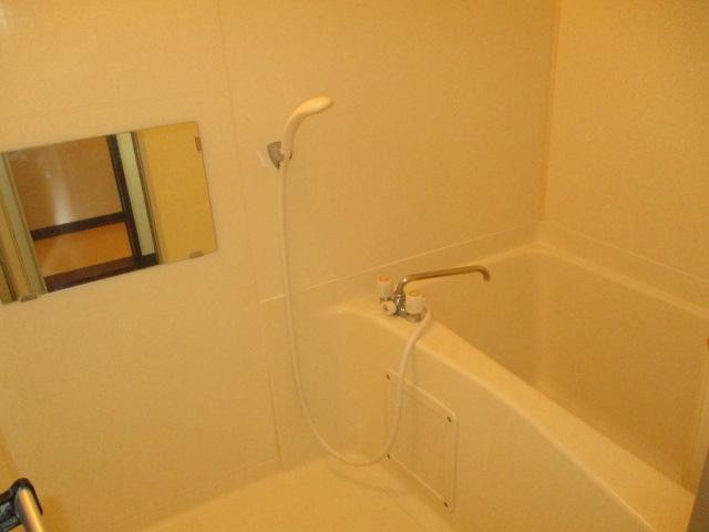 バス・シャワールーム　一日の疲れはこちらで癒しましょう♪