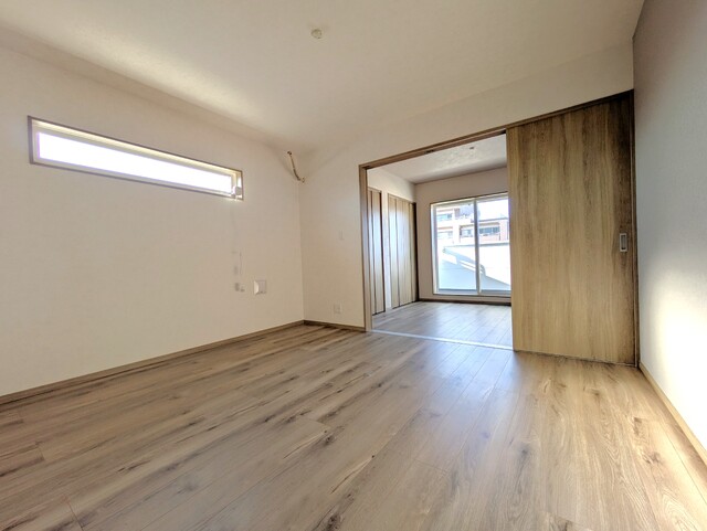 居室・リビング　※参考写真　３０５号室の写真となります。