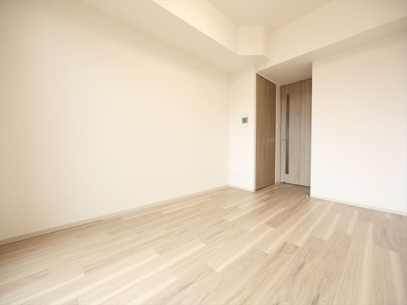 居室・リビング　洋室6.5帖　クローゼット付（収納充実してます）　同仕様写真