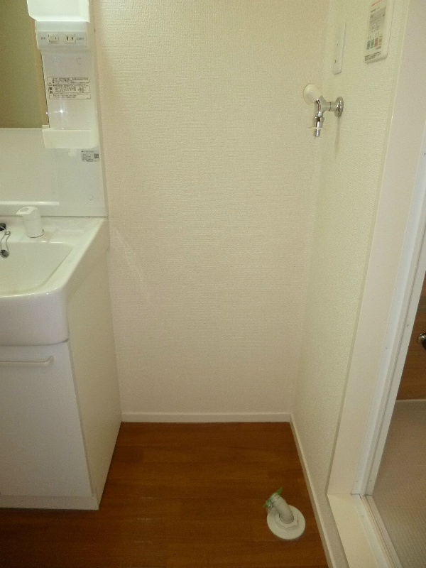 その他　室内洗濯機置場完備です。