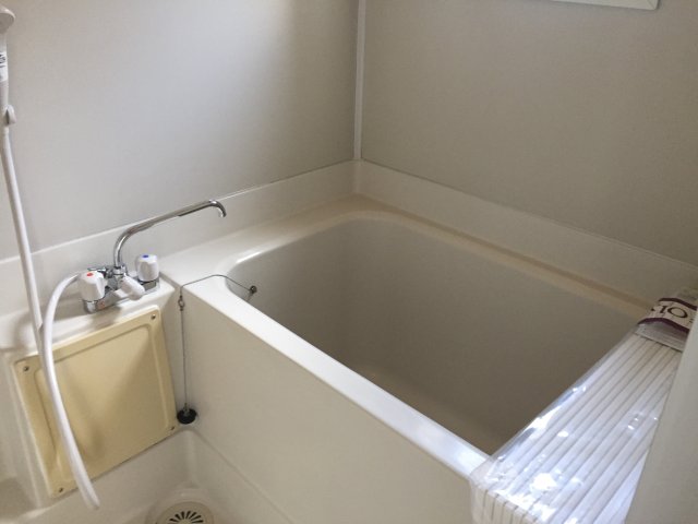 バス・シャワールーム　ゆったり過ごせるお風呂です