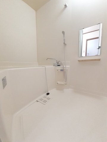 バス・シャワールーム　お風呂で日々の疲れを落としましょう