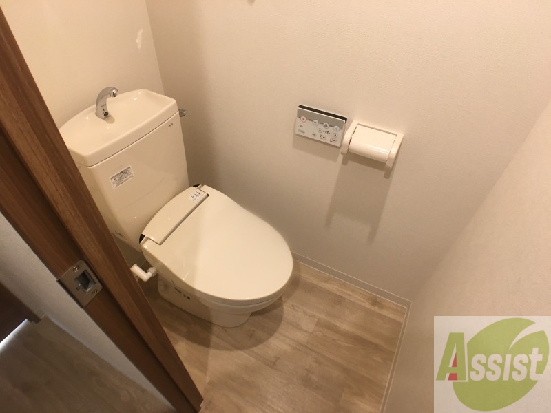 トイレ　ウォシュレット機能がついたトイレ。安心して使用できますね。