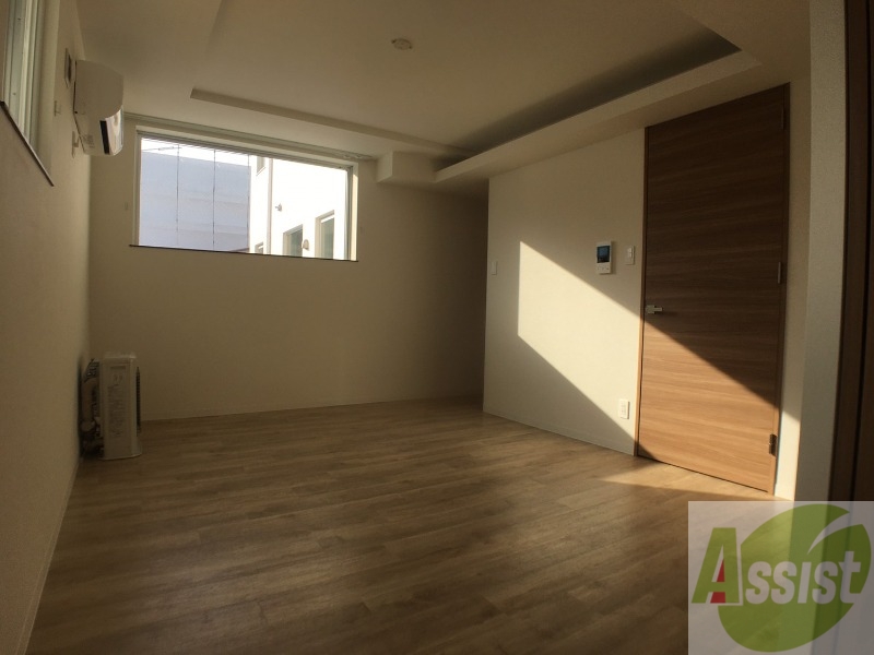 居室・リビング　広くてキレイなお部屋が広がっていて、充実した生活が送れそう。