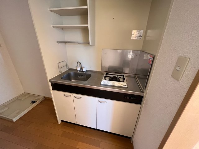 キッチン　コンパクトなキッチンで掃除もラクラク