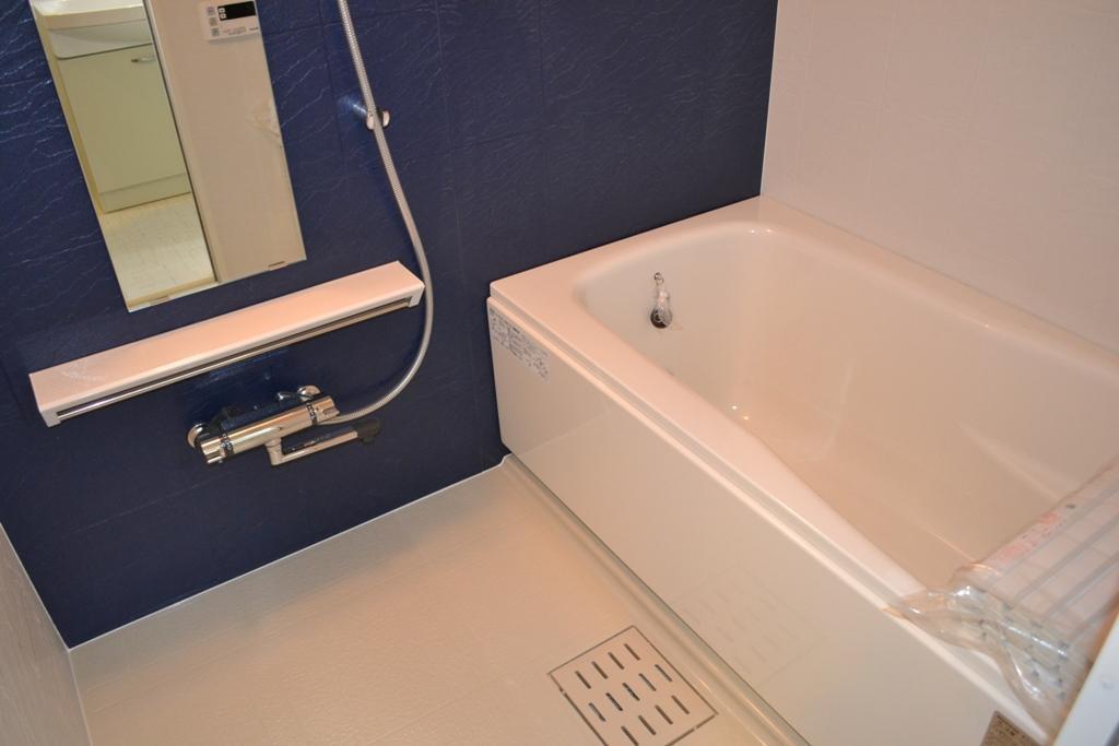 バス・シャワールーム　風呂
